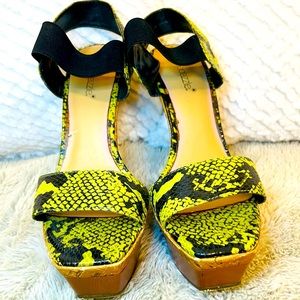 Green and Black Snake Print Platform Heels!!!